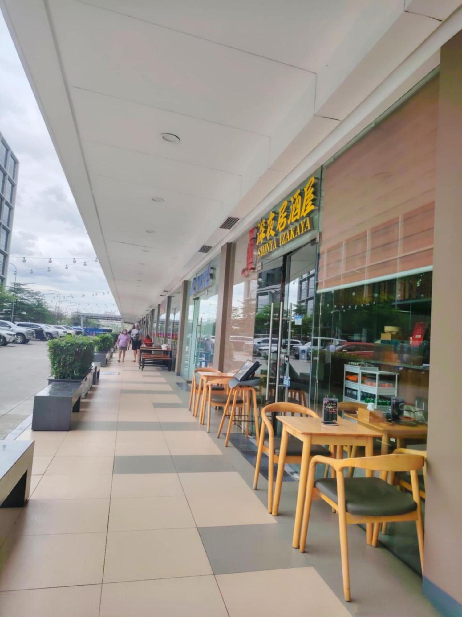 Shore One Condotel At Mall Of Asia, Philippines Pasay Exteriör bild